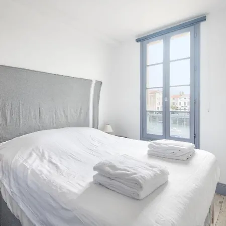 L'ilot Au Centre Du Port De Martin 아파트